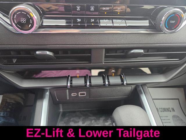 2024 Chevrolet Colorado Crew Cab Short Box 4-Wheel Drive Trail Boss