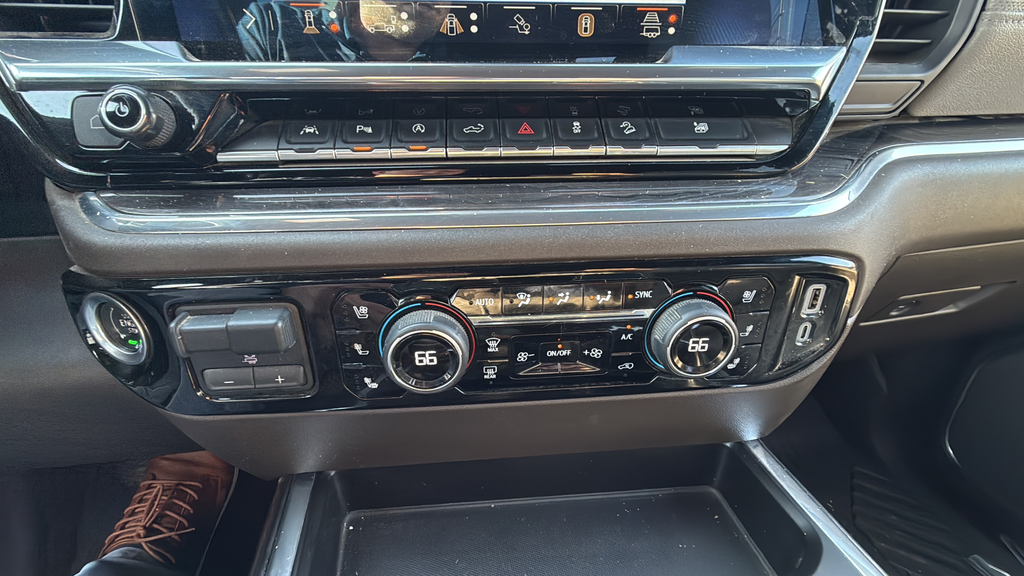 2024 Chevrolet Silverado 1500 Crew Cab Short Box 4-Wheel Drive LTZ