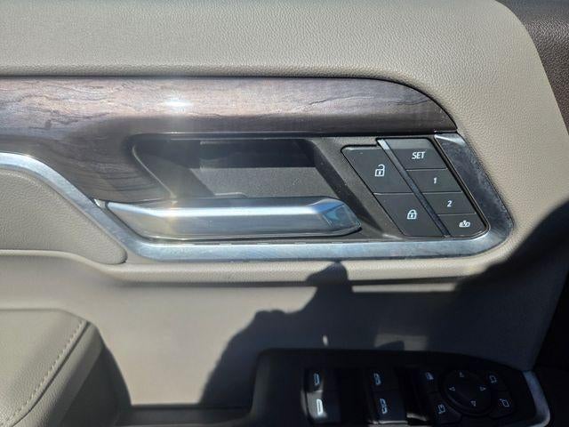 2022 Chevrolet Silverado 1500 LTZ - Photo 13