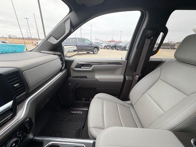 2025 Chevrolet Silverado 1500 Crew Cab Short Box 4-Wheel Drive LTZ