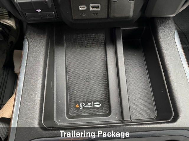 2019 Chevrolet Silverado 1500 Crew Cab Short Box 4-Wheel Drive High Country