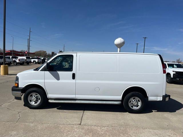 2024 Chevrolet Express Cargo Van 2500 Regular Wheelbase Rear-Wheel Drive