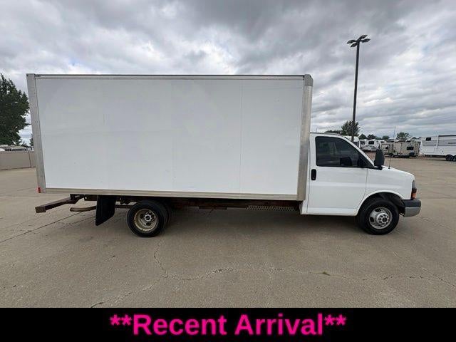 2015 GMC Savana Commercial Cutaway 3500 Van 177"