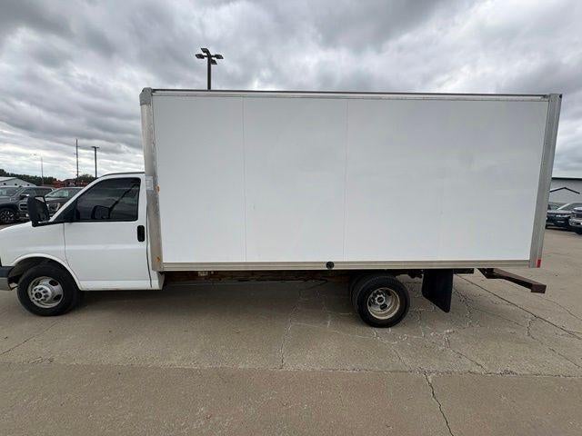 2015 GMC Savana Commercial Cutaway 3500 Van 177"