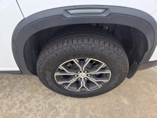 2024 GMC Acadia AWD AT4