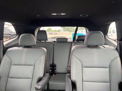 2026 GMC Acadia AWD AT4