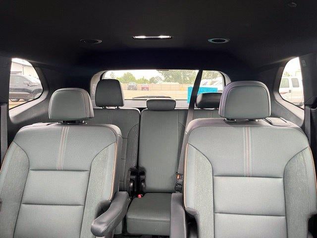2026 GMC Acadia AWD AT4