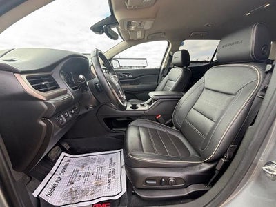 2023 GMC Acadia AWD Denali