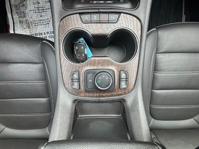 2023 GMC Acadia AWD Denali