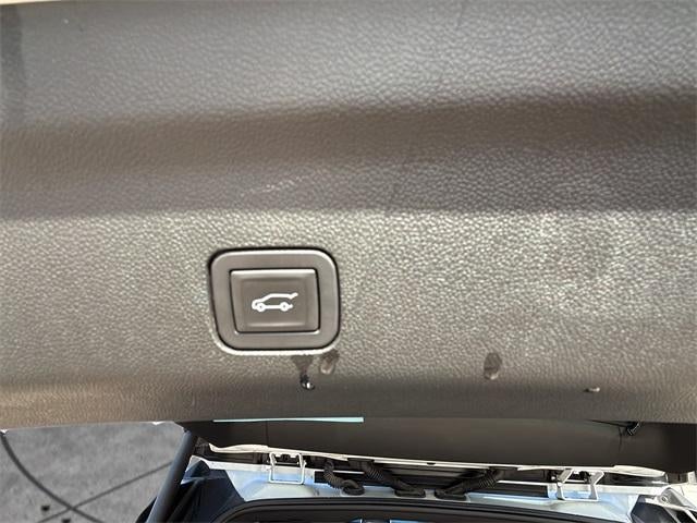 2024 GMC Yukon 4WD 4dr SLT