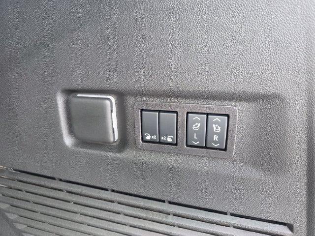 2026 GMC Yukon XL 4WD 4dr Elevation
