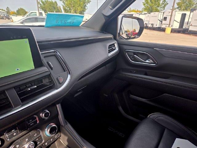 2024 GMC Yukon XL 4WD 4dr SLT