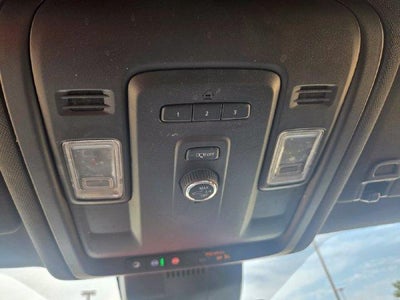 2024 GMC Yukon XL 4WD 4dr SLT