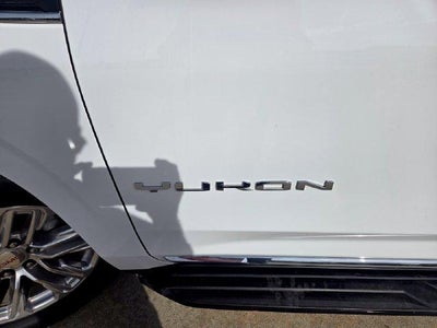 2024 GMC Yukon XL 4WD 4dr SLT