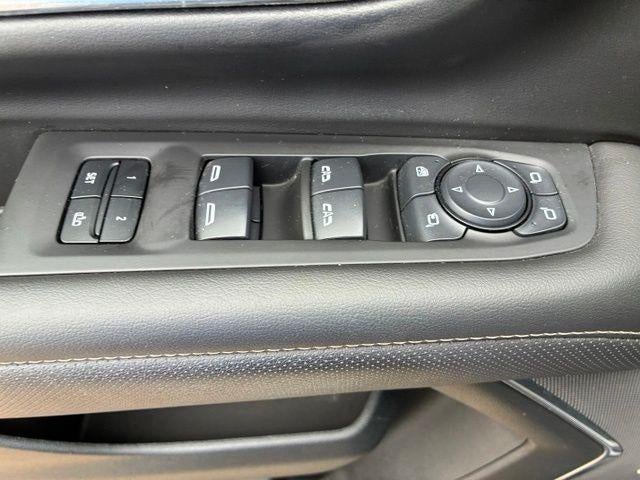 2024 GMC Yukon XL 4WD 4dr SLT