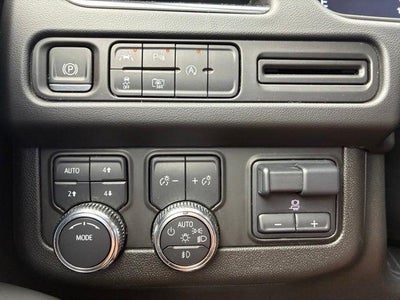 2024 GMC Yukon XL 4WD 4dr SLT