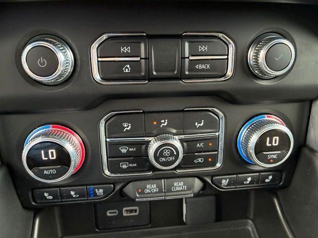 2024 GMC Yukon XL 4WD 4dr SLT