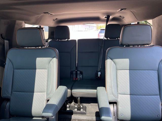 2025 GMC Yukon XL 4WD 4dr AT4
