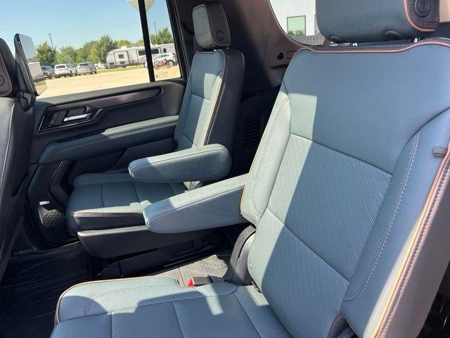 2025 GMC Yukon XL 4WD 4dr AT4