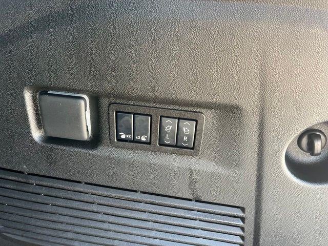 2025 GMC Yukon XL 4WD 4dr AT4