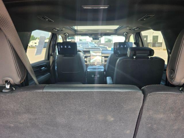 2025 GMC Yukon XL 4WD 4dr AT4