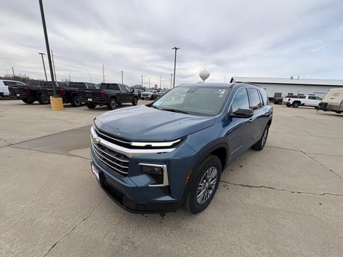 2025 Chevrolet Traverse LT w/2LT