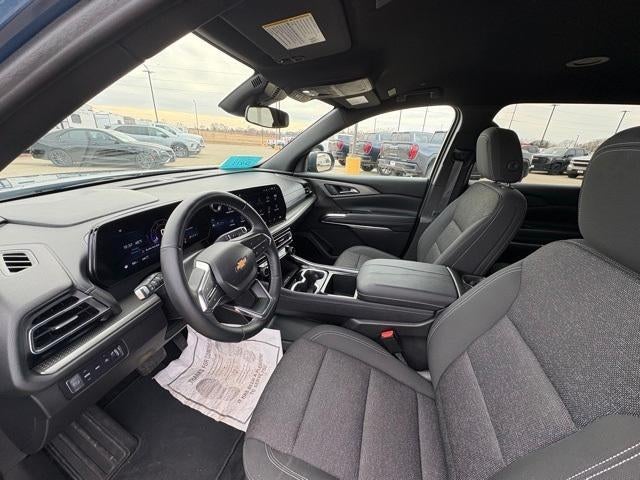 2025 Chevrolet Traverse LT w/2LT