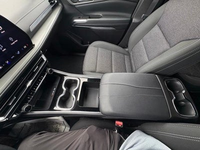 2025 Chevrolet Traverse LT w/2LT