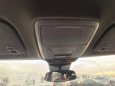 2025 Chevrolet Traverse LT w/2LT