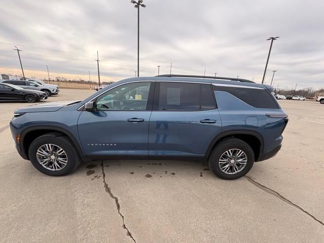 2025 Chevrolet Traverse LT w/2LT