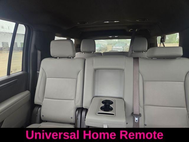 2025 Chevrolet Suburban 4WD LT