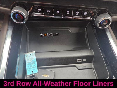 2025 Chevrolet Suburban 4WD LT