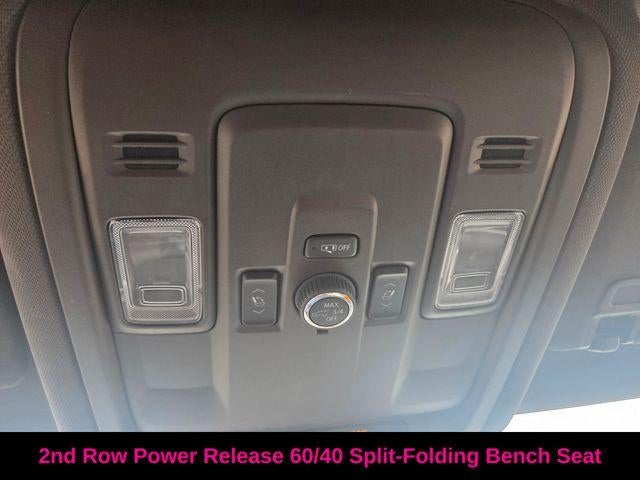 2025 Chevrolet Suburban 4WD LT