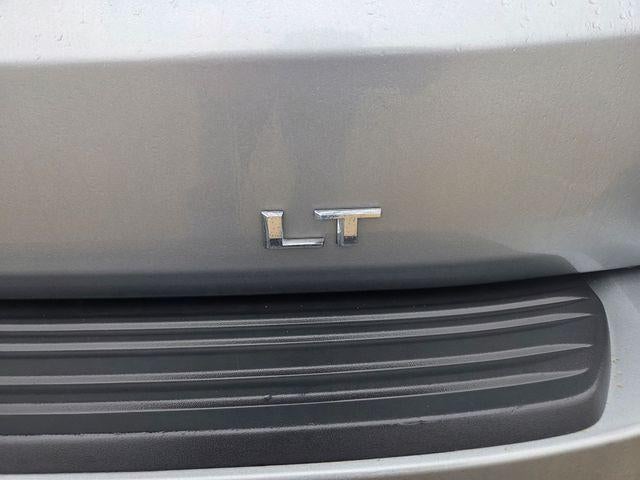 2025 Chevrolet Suburban 4WD LT