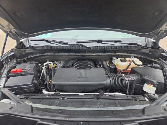2025 Chevrolet Suburban 4WD LT