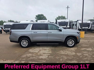 2025 Chevrolet Suburban 4WD LT
