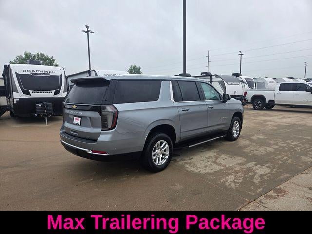 2025 Chevrolet Suburban 4WD LT