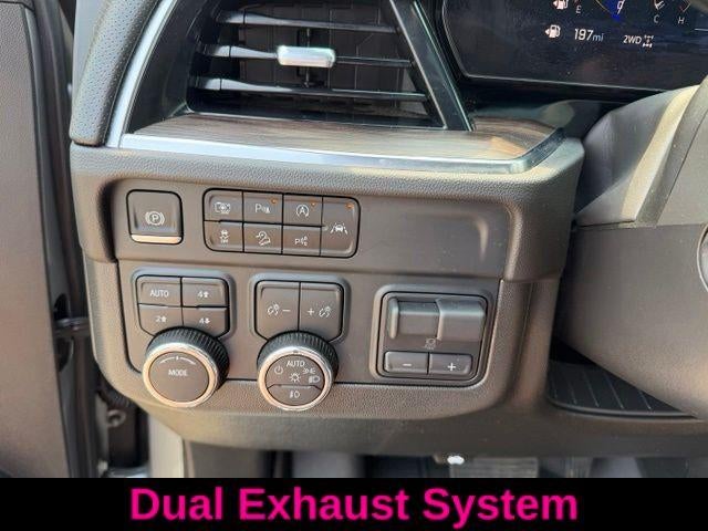 2025 Chevrolet Suburban 4WD Premier