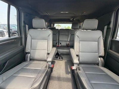 2025 Chevrolet Suburban 4WD Premier