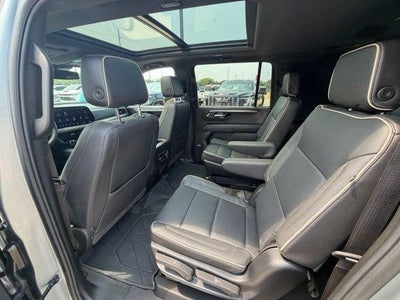 2025 Chevrolet Suburban 4WD Premier