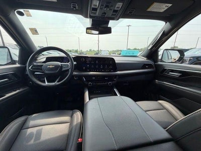 2025 Chevrolet Suburban 4WD Premier