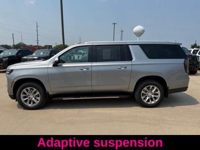 2025 Chevrolet Suburban 4WD Premier