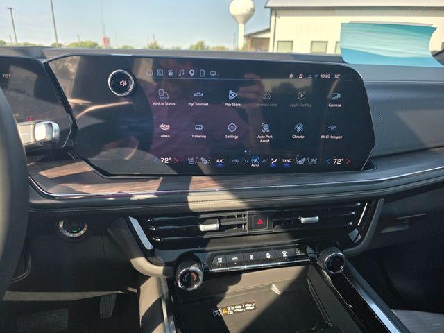 2025 Chevrolet Suburban Premier - Photo 12
