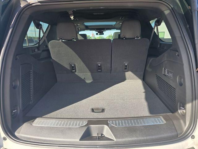 2025 Chevrolet Suburban Premier - Photo 19