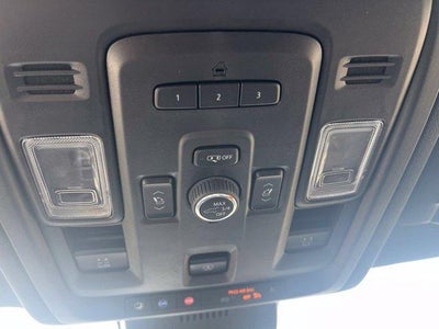 2023 Chevrolet Suburban 4WD LT
