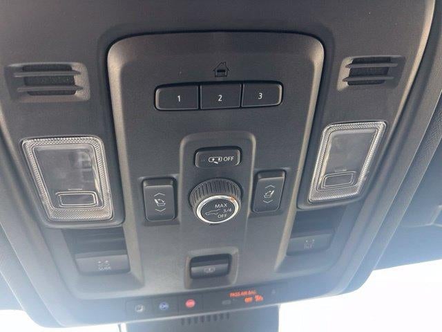 2023 Chevrolet Suburban 4WD LT