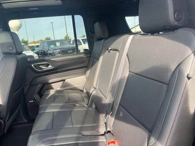 2023 Chevrolet Suburban 4WD LT