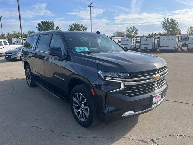 2023 Chevrolet Suburban 4WD LT