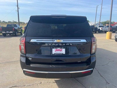 2023 Chevrolet Suburban 4WD LT
