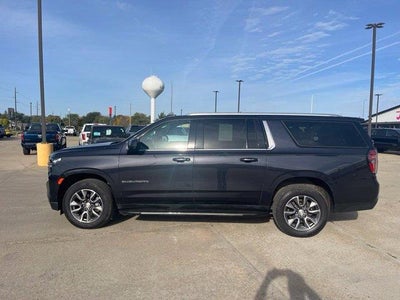 2023 Chevrolet Suburban 4WD LT